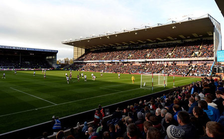 弗里克：未来四周将迎来9场比赛，我们将力争全胜（弗里克：四周九战来袭，我们力争场场拿下）