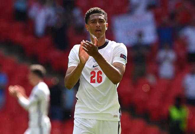 巴西甲战报：蒂亚戈屡神扑，帕尔梅拉斯0-0闷平维多利亚（巴甲战报：蒂亚戈高接低挡，帕尔梅拉斯与维多利亚互交白卷）