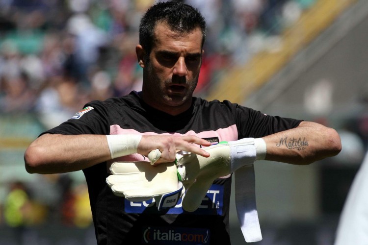 英博队医：马莱莱伤情与亚马尔相同，他很痛苦要吃止疼药（英博队医：马莱莱伤势与亚马尔相同，疼痛难忍需服用止痛药）