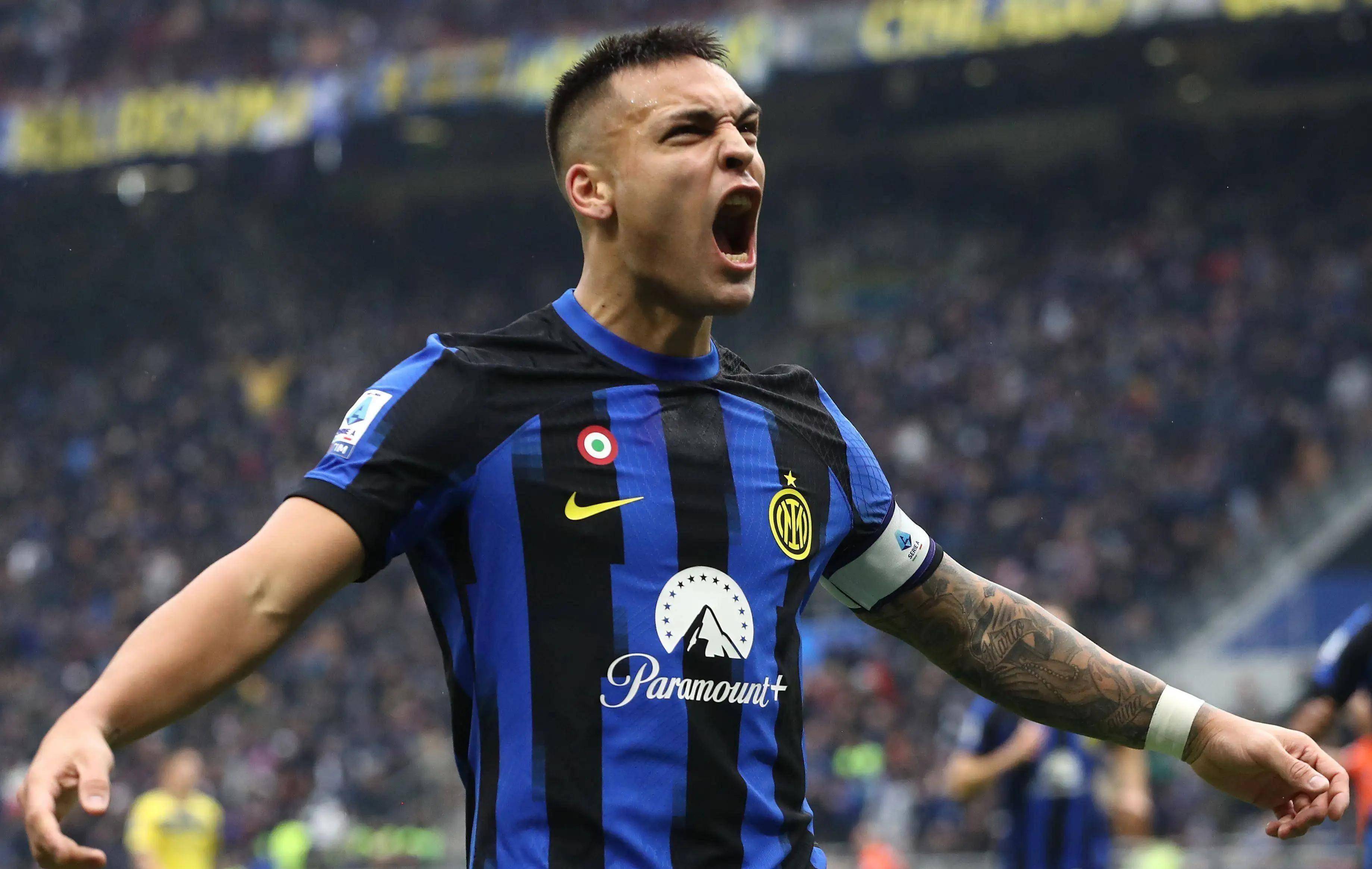 记者：新国足将在来年1月集训，多数30岁以上球员或淡出（新国足明年1月集训启动，30岁以上球员或将逐步淡出）