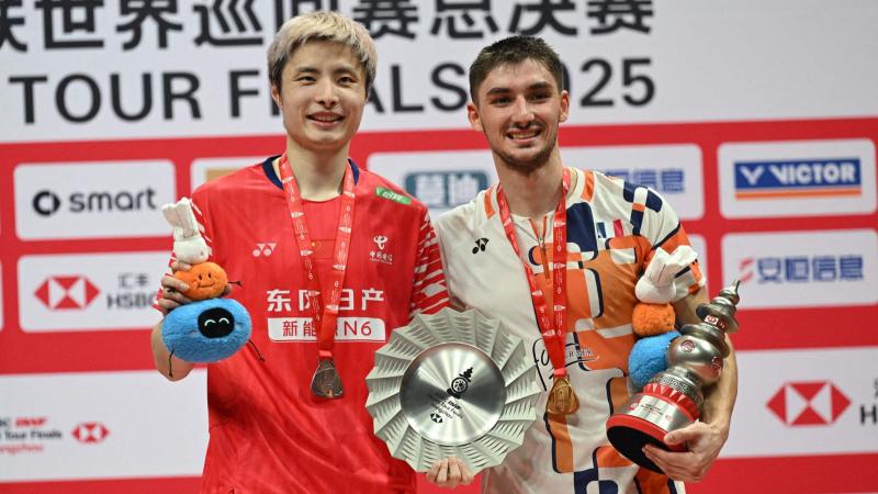 尤文官方：鲁加尼右腿比目鱼肌轻度损伤；据悉至少缺阵20天（尤文官宣：鲁加尼右腿比目鱼肌轻伤，至少缺阵20天）