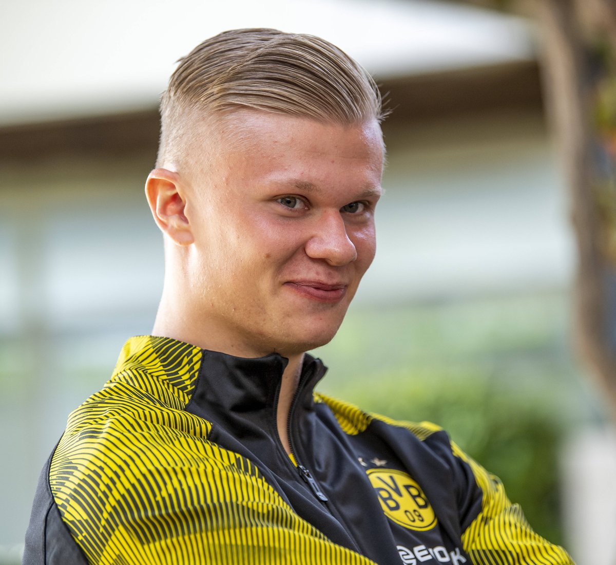 诺坎普附近商家：巴萨不在的这两年，我们的营业额下降了近70%（巴萨离开这两年，诺坎普周边商户营收缩水近七成）