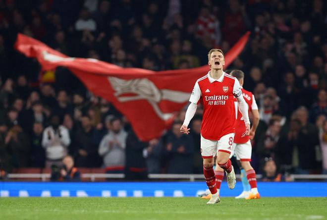 卡卢卢：在我们所处的环境里，无论输赢都没时间开心或是沮丧（卡卢卢：在这样的环境里，不论胜负，我们都来不及开心或沮丧）