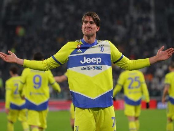 体坛：奥斯卡7月就查出心脏异常，他当时已想过要退役（奥斯卡早在7月检出心脏异常，当时已考虑退役）